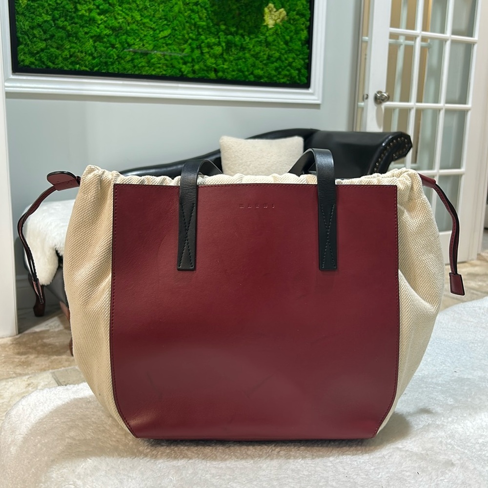 MARNI Gusset Leather Shoulder Bag
